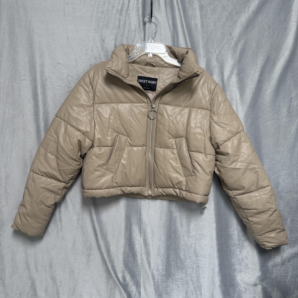 Sweet Habit Jacket Womens Small‎ Beige Faux Leather Puffer Cropped O-Ring Zip